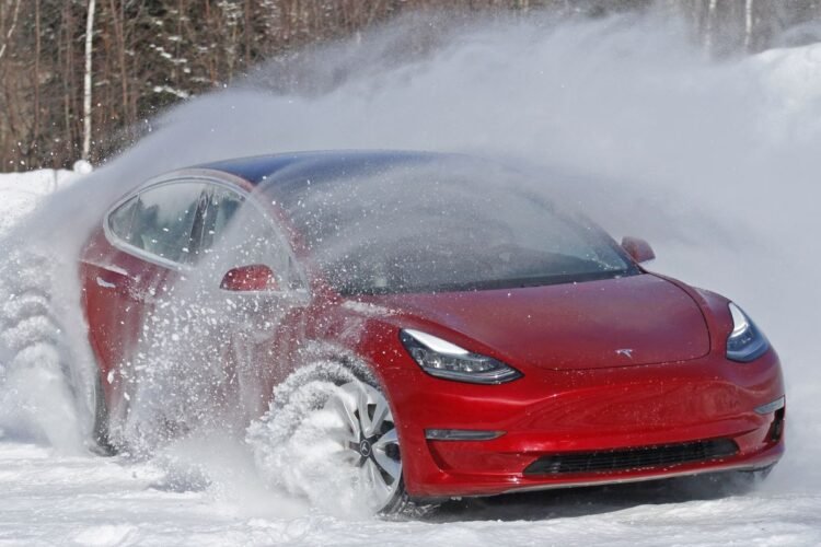 Drop in electric car range during winter: Here’s everything you need to know